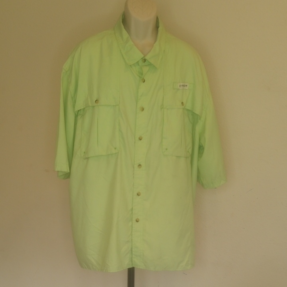 Magellan Outdoors Green Casual Button Down Shirt